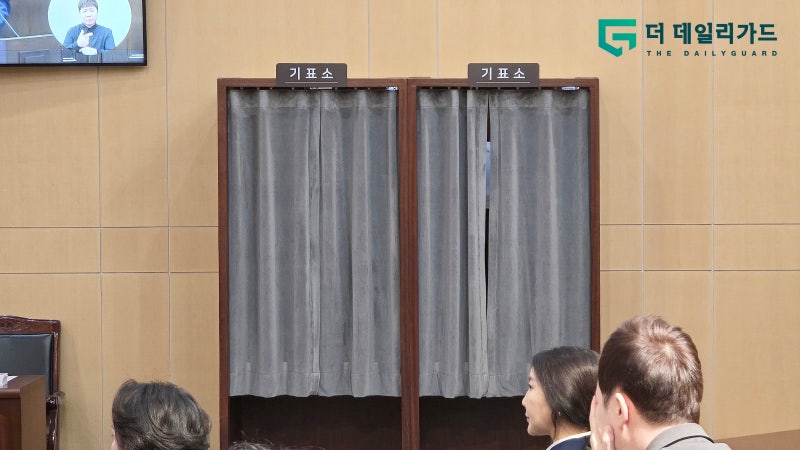 [종합] 민주당 의총 뒤집은 ‘남양주병’ 김진희…11대10으로 남양주시의회 의장 당선