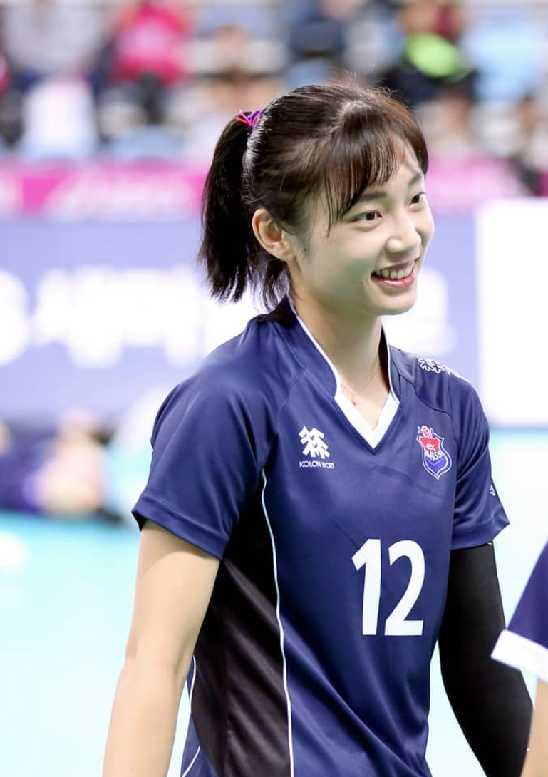 “프로 14년 동안 베스트7 한 번도 못 받았다” 여자배구 문정원, 15번째 시즌 34살에 처음 이....