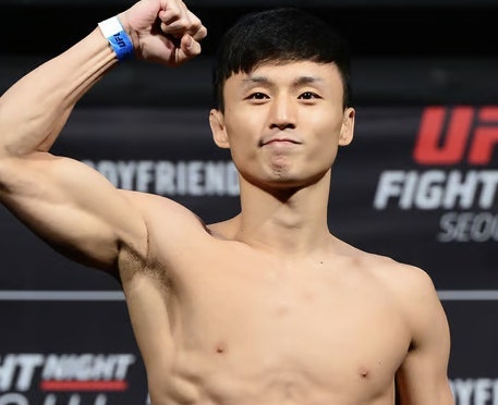 "슈퍼보이 최두호" 핏불, 판정까지 못 버틸 것~UFC 랭커 자신감뿜뿜!!! {관련 뉴스 정리}