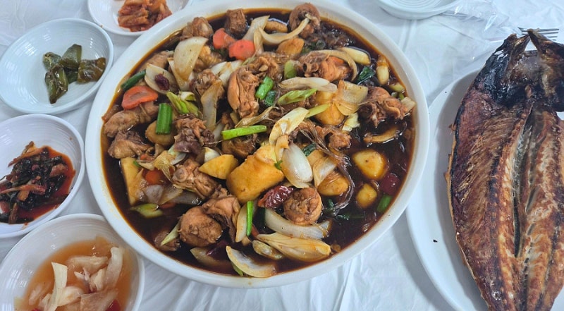 안동 하회마을 맛집 안동집 고등어구이와 안동찜닭 세트 애견동반