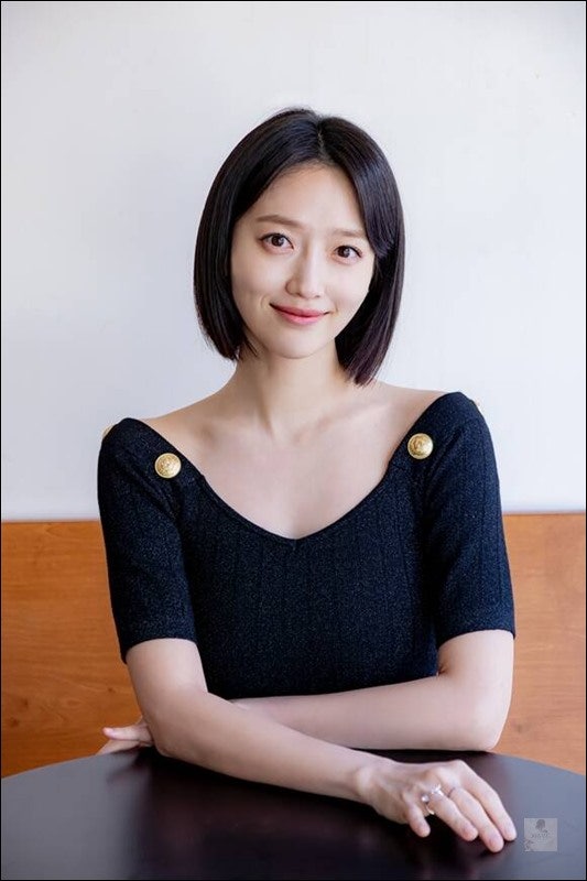 "대한항공 최연소로 붙었는데 1년 반 만에 사표..." 결국 스타 된 '모범택시' 그 여배우