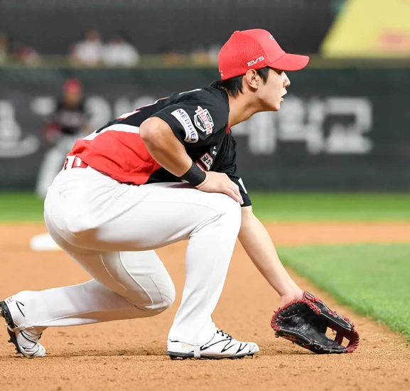 김도영 빠지자마자 와르르…KIA 타이거즈 3루수 <b>실책</b> 연쇄, 3-0 리드....