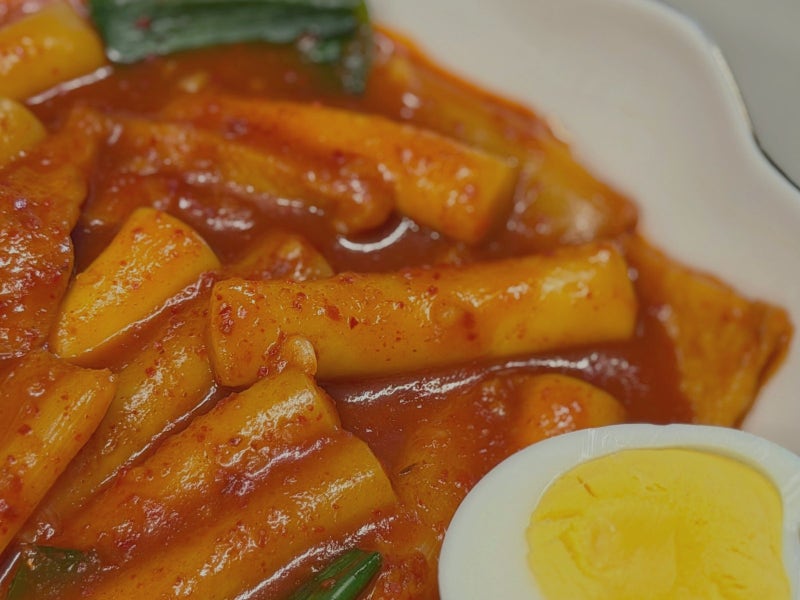 "옛날 포차" 류수영 떡볶이, 평생 써먹는 즉떡 소스 비율 맛내기 과정과 조리 포인트