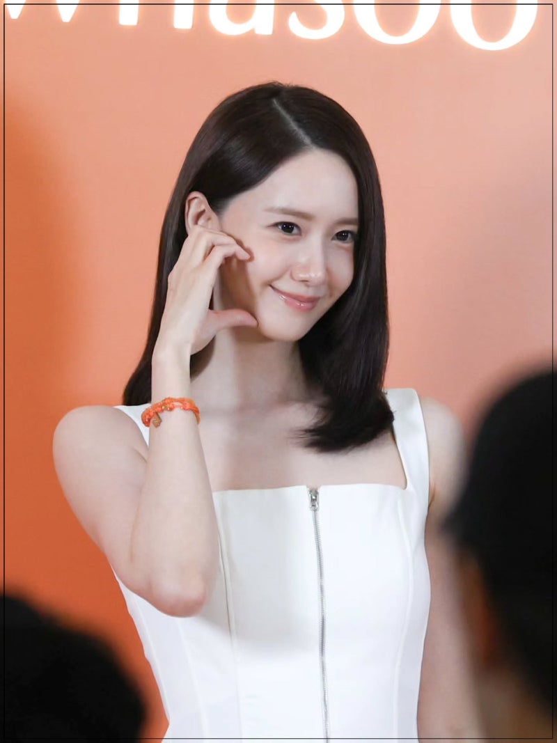 From Yoona's Medium Bob to All-White… What's the Reason for Her Changed Vibe?
