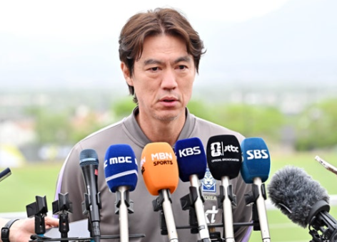 홍명보 재선임!? 로베르토 모레노가 축구대표팀 ‘임시감독’인 진짜 이유 팩트체크