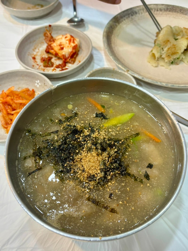 강릉맛집 가람집옹심이에서 옹심이, 장칼국수 후기(ft. 닭발포장)