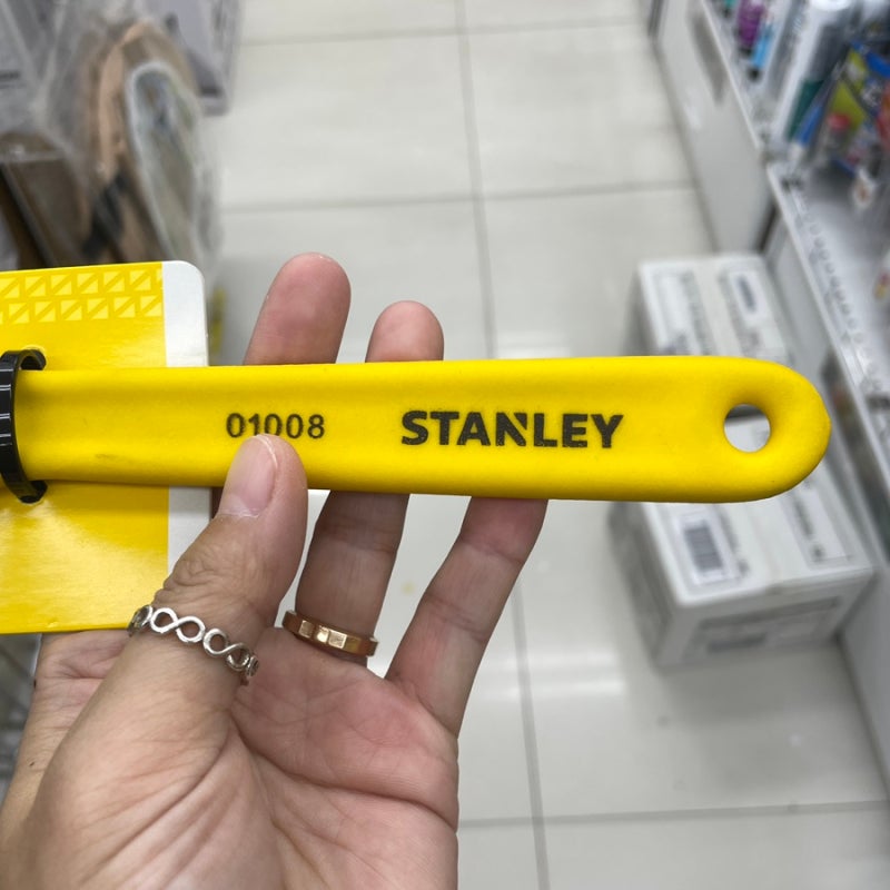 딴데서 사서 얼마를 손해본거야. 다이소에서 있는데...