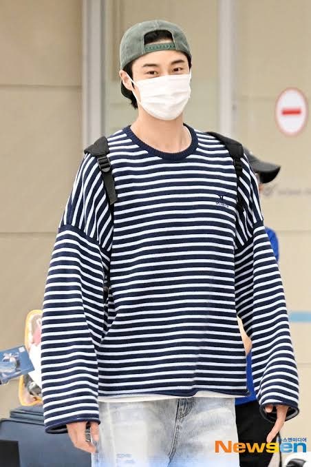 [싱가포르 팬미팅 D-2] 변우석 출국 대기! 레전드 공항패션