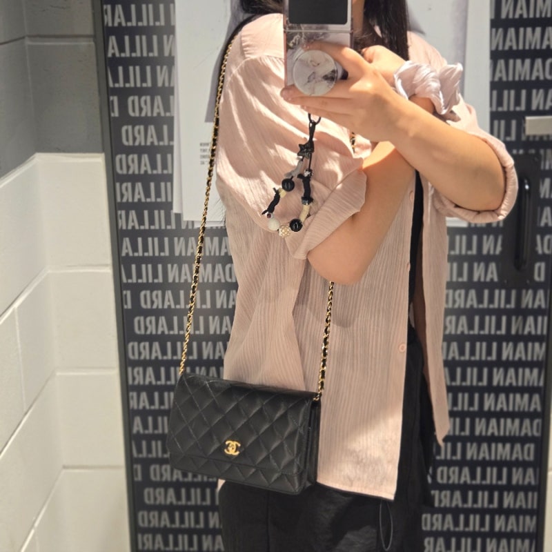 샤넬 WOC 턴락 밑판+쇼트너 장착 후 착샷 후기