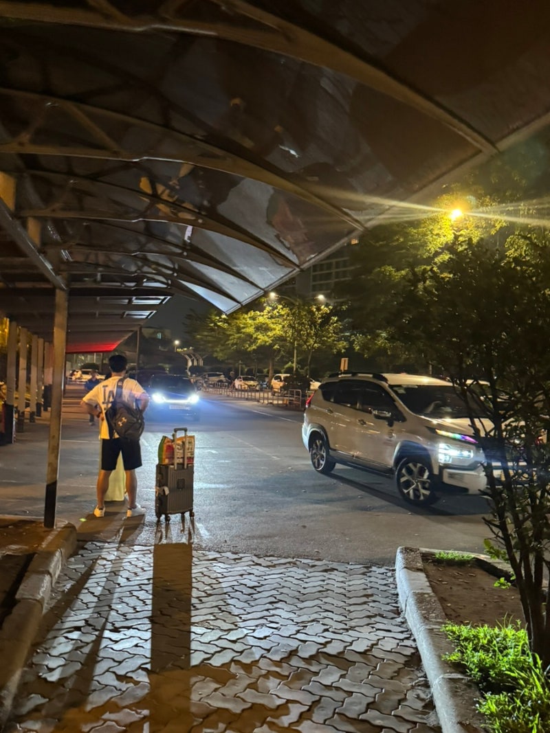 호치민 공항 그랩 타는곳 위치 (새벽 4시 도착 실시간 그랩존 후기)