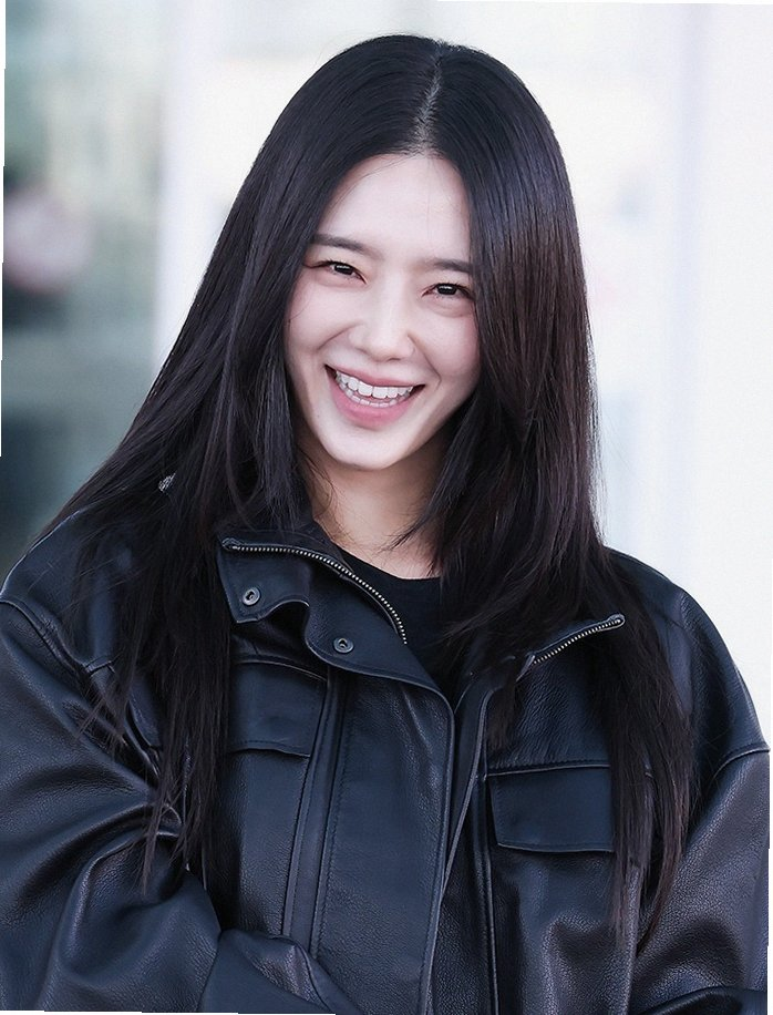 박규영 뉴욕 패션 4만원대 티셔츠로 완성한 역대급 코스룩 비결