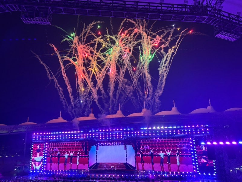2026 플레이브 월드투어 콘서트 [인천문학경기장] 4층시야 미쳤다 - 전광판 크기 아스테룸까지....