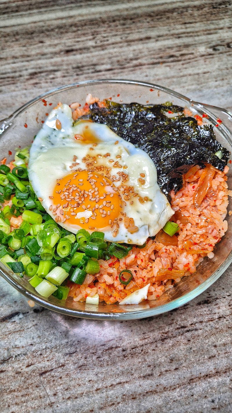 김치볶음밥 레시피 전자레인지로 실패없이 4분 완성