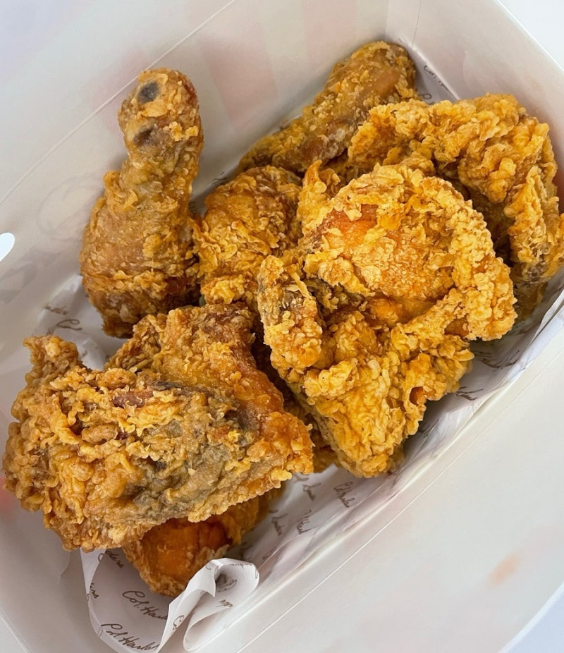 25,600원짜리 치킨을 15,600원에? KFC 구성점 핫크리스피 솔직후기 (할인쿠폰다운/에그타르트무....