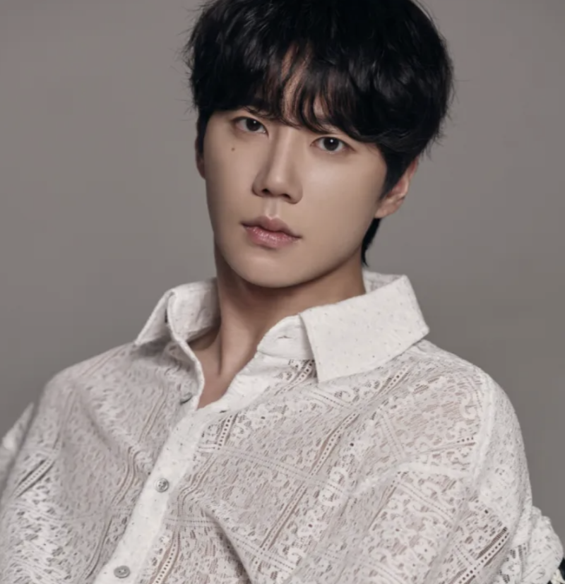 이준영 프로필, 포핸즈 최정요로 입대 중 화제성 1위