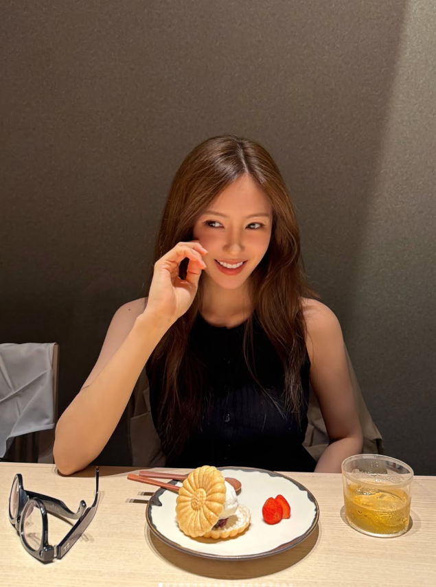 효민 10살 연상 남편, 결혼을 결심한 이유는? 고소영 유튜브에서 전한 첫 만남