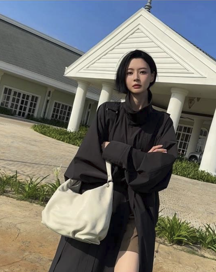 "명품인 줄" 권나라 가방 매일 들고 싶네