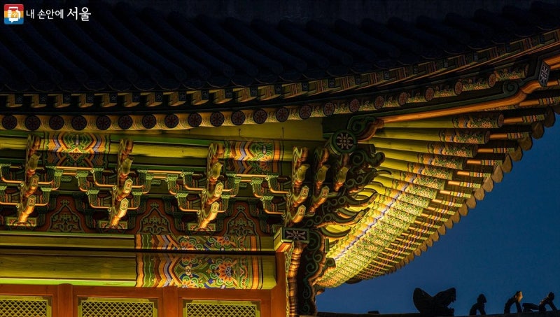 경복궁 야간개장 예매 첫날 주말표 매진, 신청방법부터 한복 무료입장까지