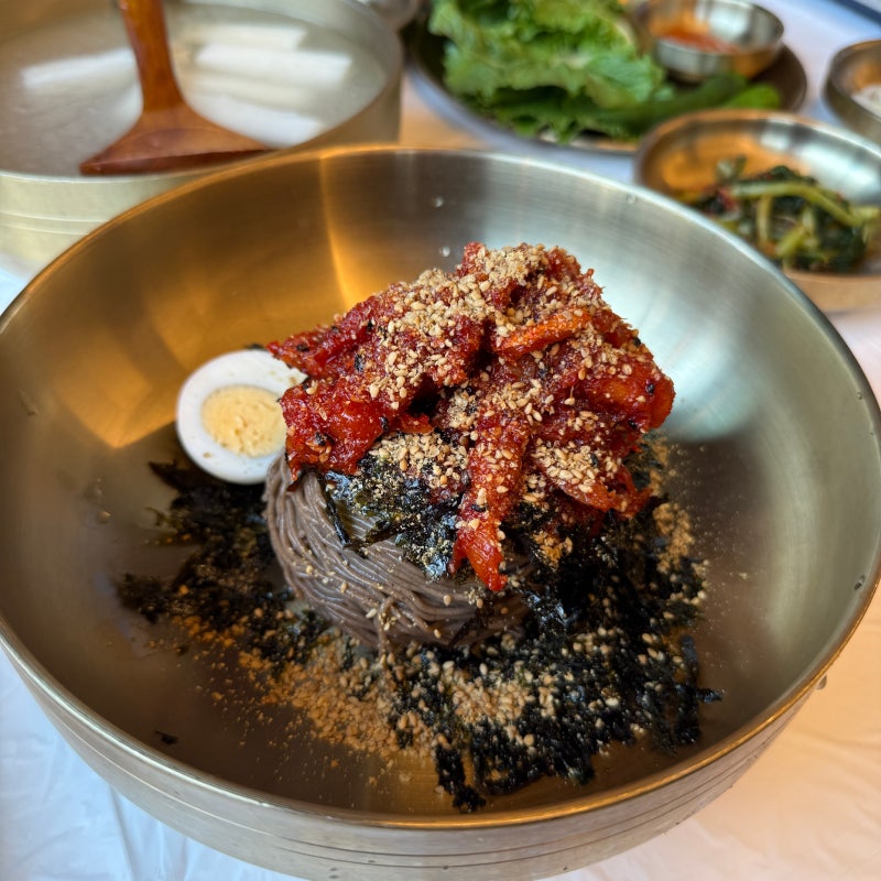 양양 하조대 맛집 바다막국수, 탁 트인 공간에서 즐기는 막국수