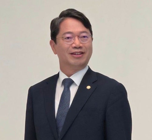 김승원 법무부 장관 임명, ‘제2의 조국 사태’ 신호탄