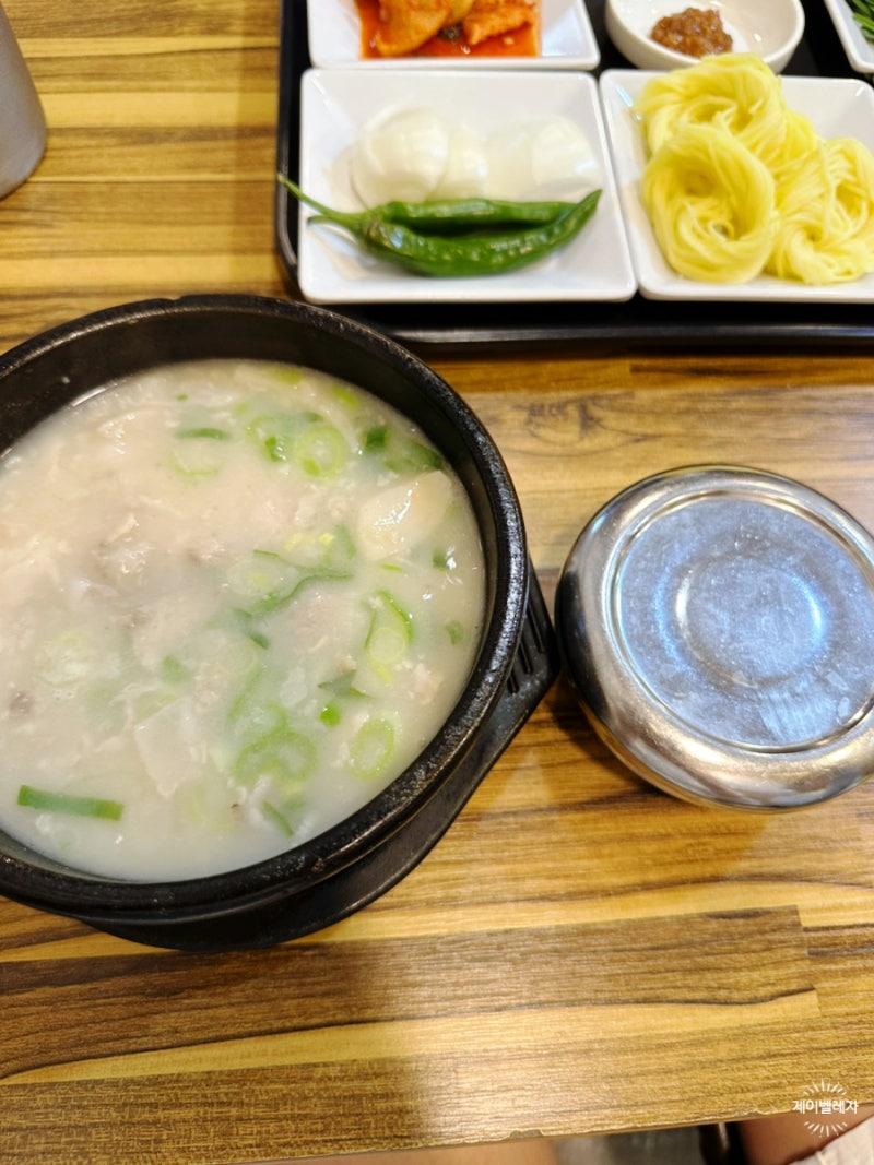 [해운대 돼지국밥 맛집] 아이랑 다녀온 '오복돼지국밥'! 주말 웨이팅 팁부터 무한 소면 & 친절....