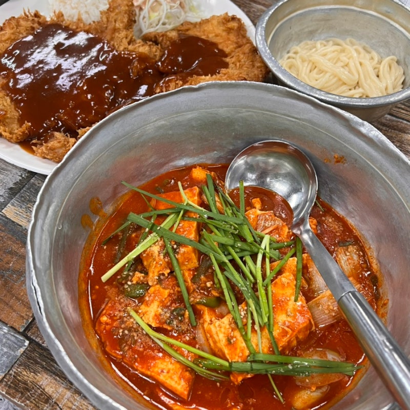 대전 현지인 맛집 시민칼국수, 두부두루치기 수제왕돈까스 웨이팅 주차 솔직 후기! / 대전 여....