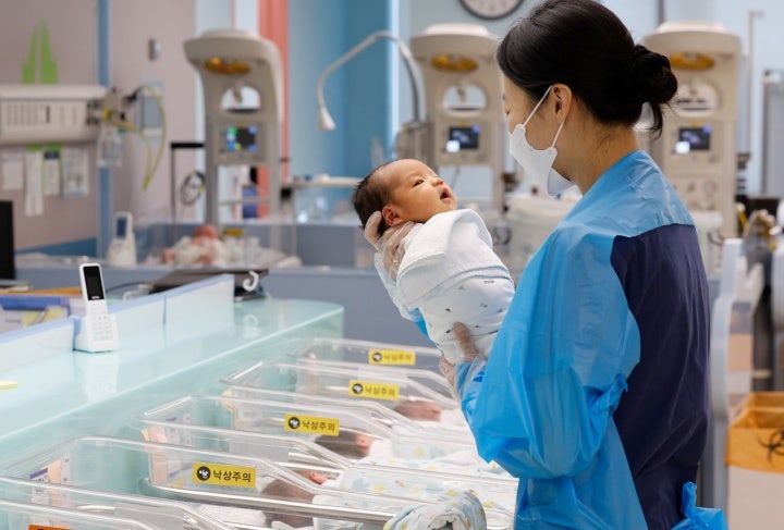 2027년 결혼 출산 예산안 총정리! 혼인지원금 100만원부터 2000만원 지원 혜택까지