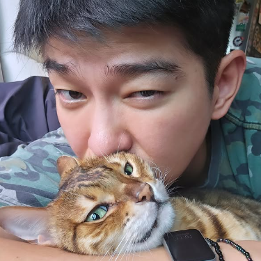 윤균상 고양이 근황 포착, 여전히 남다른 애정 드러낸 일상