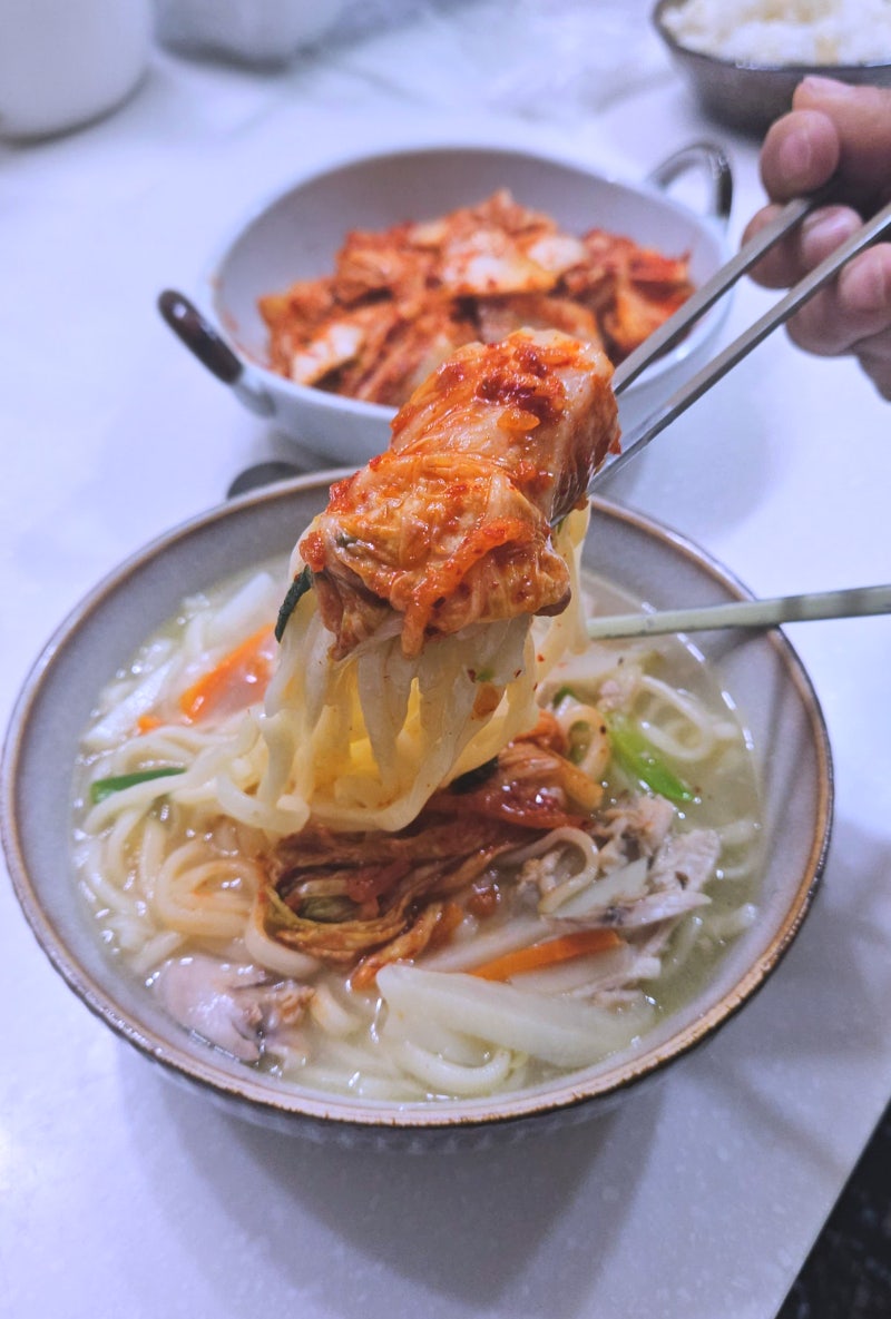 담미채 포기김치 배추김치와 잘 어울리는 닭칼국수 레시피