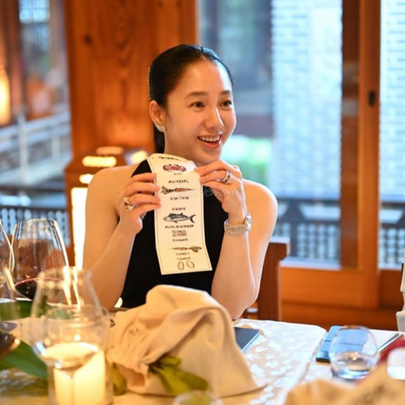 "재벌 2세 남편도 놀랐다더니…" 70년대생의 전설 54세 박주미가 커피마저 40대에 마신 진짜 이....