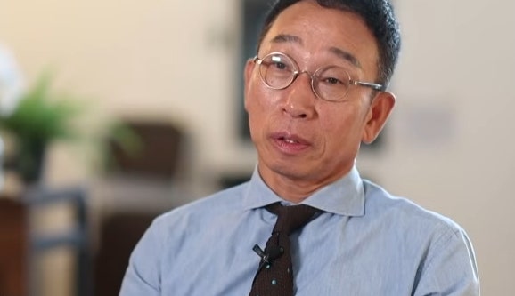 "마이크 대신 갯벌로"… 개그맨 <b>장용</b>, '<b>암</b> 투병 후유증' <b>아내</b> 살려낸 ....