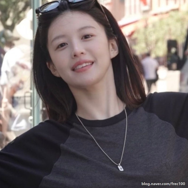 고윤정 안유진 윈터 같은 레글런 티셔츠인데 이렇게 분위기가 다르다고?