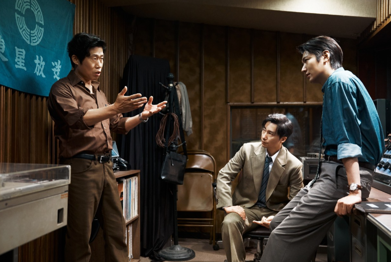 영화 암살자(들) 개봉일 출연진 줄거리 유해진 박해일 이민호 실화