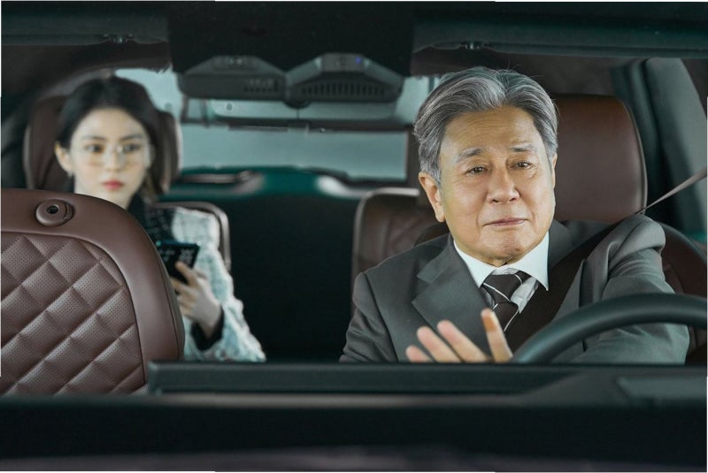 최민식·한소희 '인턴', '오디세이' 꺾고 박스오피스 1위 등극! 추석 극장가 새 흥행 돌풍 예고