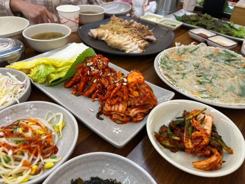 용인중앙시장 맛집 줄서서먹는 보쌈 대덕골보쌈칼국수