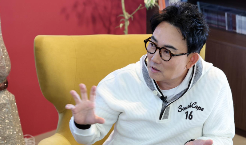 이승철 첫 손주 탄생! “저 오늘 할아버지 됐어요” 데뷔 40주년에 겹경사