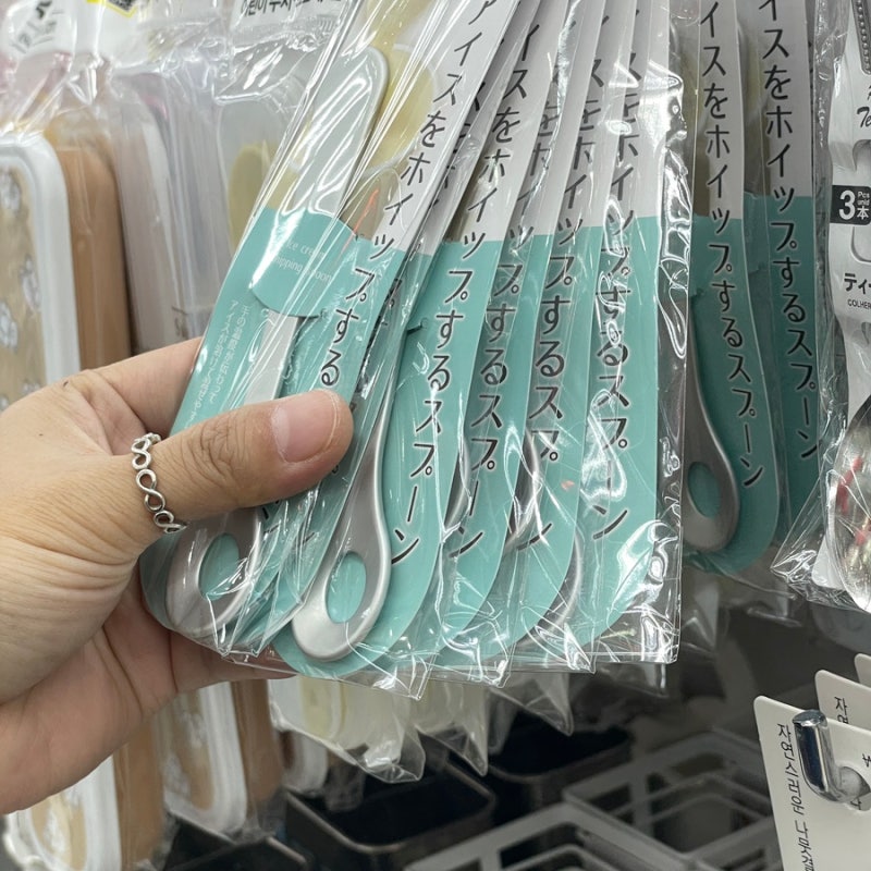 다이소 이게 뭐라고 2개씩 집어가는거죠? 알고보니..