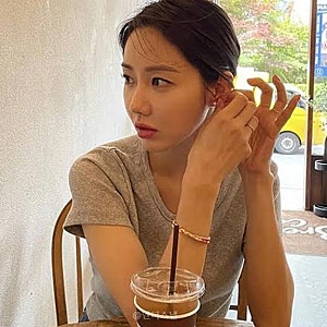 "통장에 돈이 한 푼도 없었다" 배우 한그루, 쌍둥이 홀로 키우다 이혼 후 7년 만에 복귀한 애....