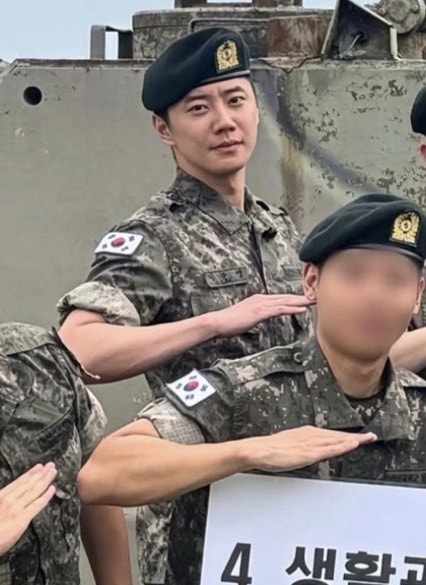 이준영 군 복무 중 댄스 근황, 장수 축제 '허니' 무대로 드러난 유키스 클래스