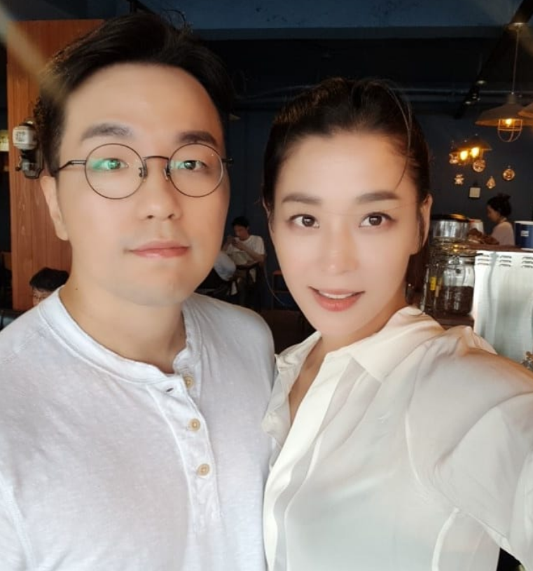 한고은 프로필 가족관계증명서 리즈 남편 신영수 자녀 집 근황 총정리