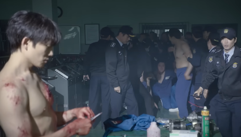 "한국만 통한게 아니었네..." 시청률 1위에 일본·홍콩 넷플릭스 1위까지 씹어먹은 'K메디컬 드....