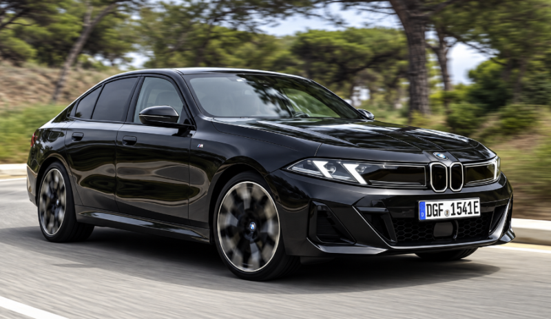 "E클래스 계약 취소하고 기다립니다" BMW 5시리즈 페이스리프트 완벽 유출 스펙