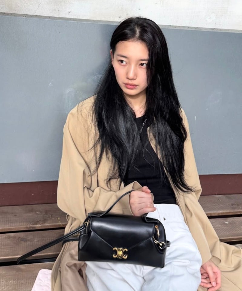수지 초가을 코디 완성시킨 셀린느 플레어백 가격정보, 유행 안 타는 입문백 추천!