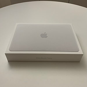 [리뷰] 맥북 네오 실버 512GB 맥북병 완치 후기 | 오프라인 재고, 쿠팡 가격, 무게, 한글자판