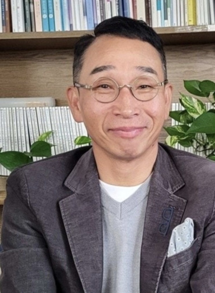코미디언 <b>장용</b> 눈물로 시를 쓰는 "부인이 나 때문에 아프다.."파란만....