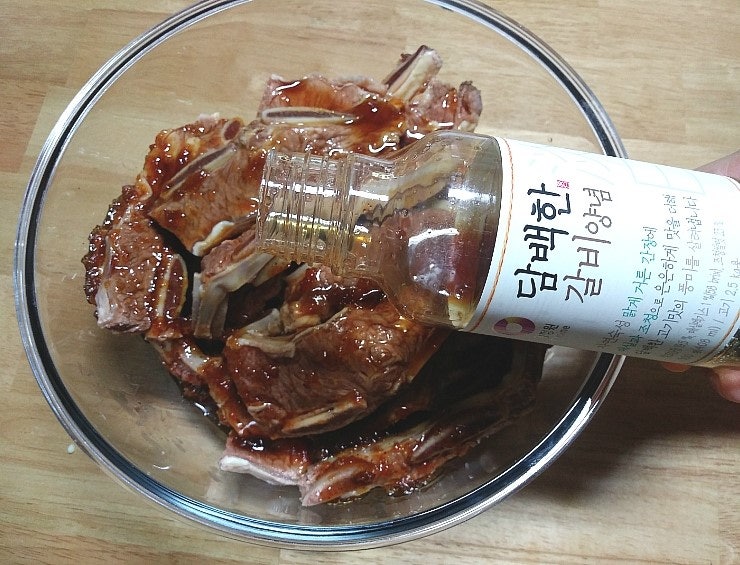 LA갈비재는법 총정리, 콜라·키위 비교해봤더니 질긴 이유는 따로 있었어요