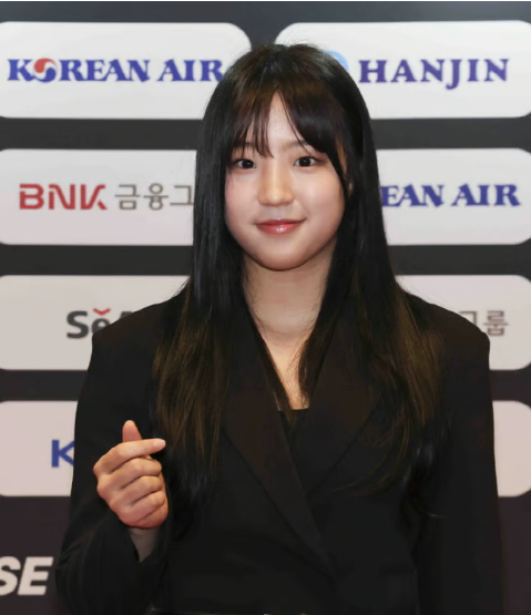 “16살 첫 월급부터 기부했다” 신유빈 나이 연봉 상금 소속팀 아버지 세계랭킹 아시안게임 ....
