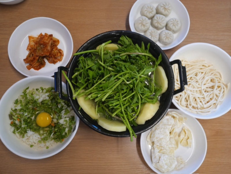 상암 샤브칼국수 맛집 등촌샤브칼국수 상암점, 들깨버섯 샤브샤브 칼국수