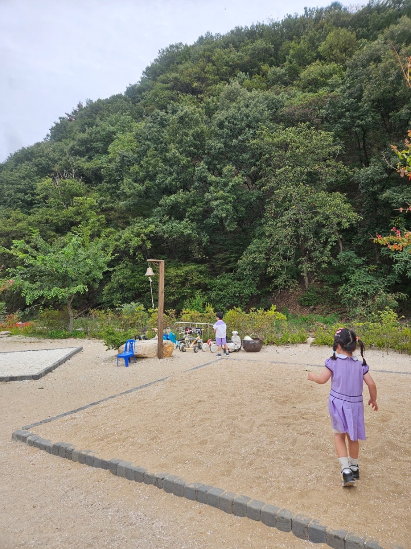 울산카페 울주 카페목목 가성비 대형베이커리 카페 야외 모래놀이터 완비