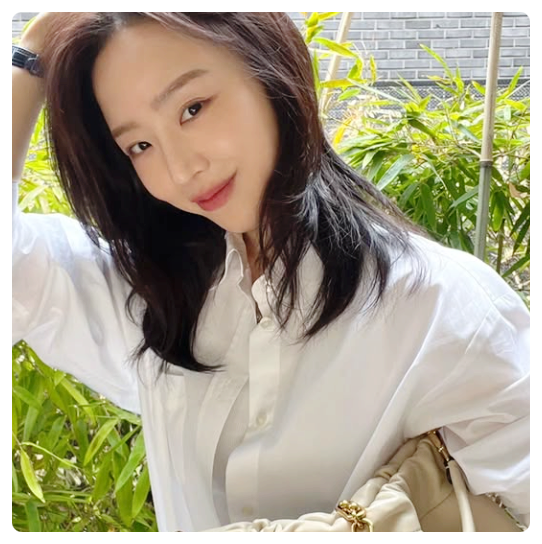 연봉 20억 배우 신혜선 10년 넘게 '올 뉴 프라이드'만 타는 진짜 이유